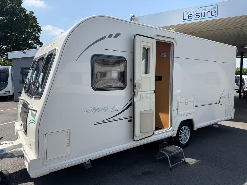 2011 Bailey Olympus 464 (Lightweight Fixed Bed) One Owner