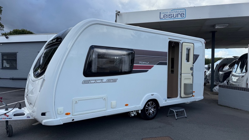2011 Sterling Eccles Topaz (2 Berth End Washroom) Motor Mover, Excellent Condition