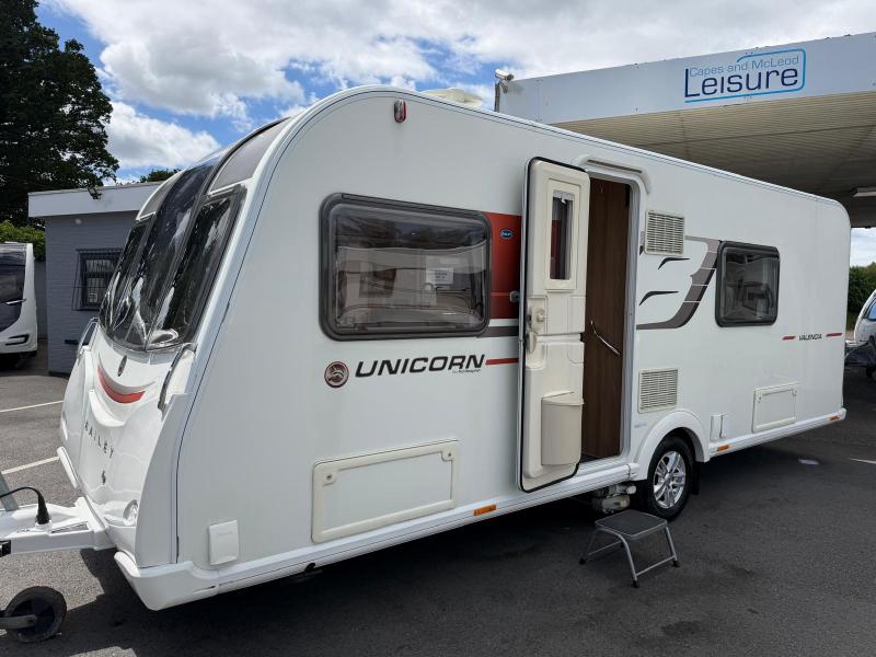 2016 Bailey Unicorn Valencia (Fixed bed)