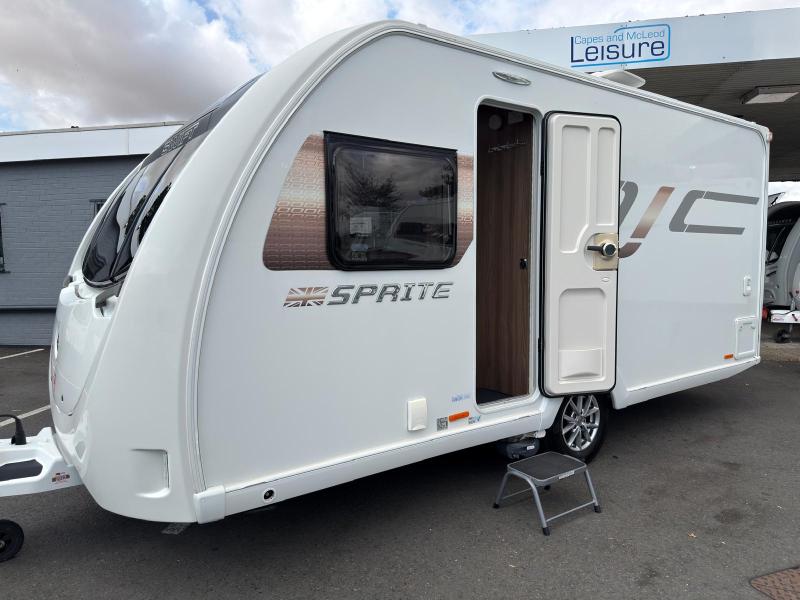 2022 SWIFT ALPINE 4 (Lightweight Fixed Bed) Motor Mover, IMMACULATE – Just Arrived