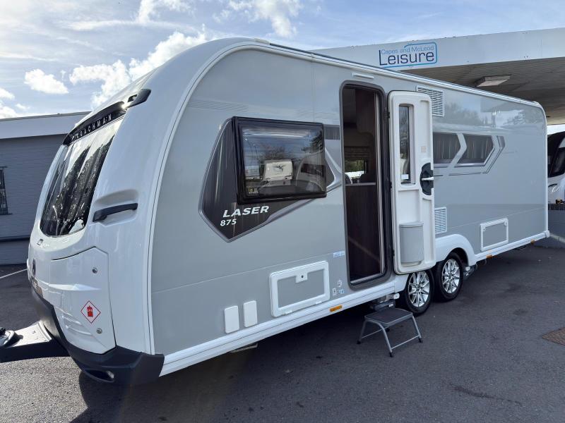 2023 Coachman Laser 875 Xcel (Transverse Island Bed) Aircon, Auto Mover, E&P Levelling
