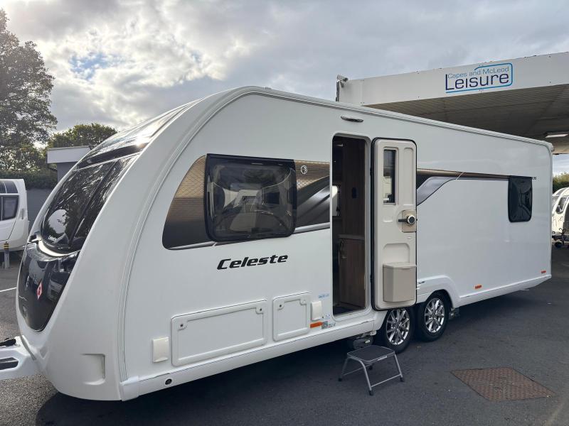 2020 Swift Challenger X 835 SE, special edition Celeste (Rear island bed & Powrtouch AWD mover)