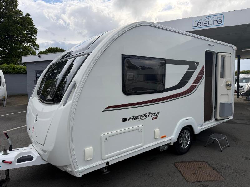 2017 Swift Freestyle SE S2 (2 Berth End Washroom) Solar, Motor Mover Just Arrived