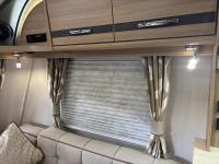 2017-Coachman-Pastiche-575-40