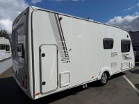 Swift-Charisma-570-1