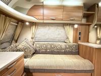 2011-Swift-Challenger-530-1