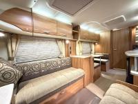 2011-Swift-Challenger-530-15