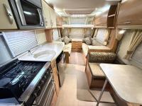 2011-Swift-Challenger-530-8