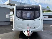 2011-Swift-Challenger-580-Caravan-3
