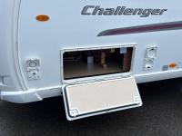 2011-Swift-Challenger-580-Caravan-7
