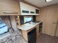 Elddis-Avante-462-2012-17