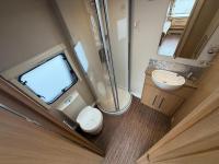 Elddis-Avante-462-2012-21