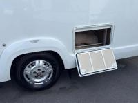 Bessacarr-E572-Motorhome-9