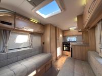 2014-Coachman-Vision-380-18