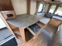 2014-Coachman-Vision-380-24