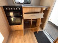 2014-Coachman-Vision-380-29