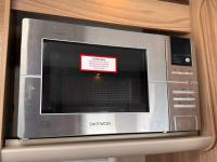 2015-Bailey-Unicorn-Madrid-Caravan-Microwave
