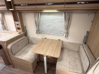 Coachman-Pastiche-520-4-2016-24