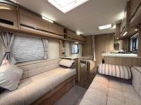 Coachman-Pastiche-520-4-2016-7