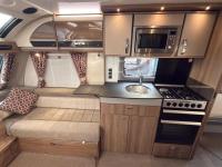 2017-Swift-Conqueror-580-Caravan-15