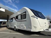 2017-Swift-Conqueror-580-Caravan-4
