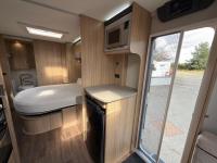 2018-Coachman-Pastiche-575-Caravan-12