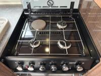 2019-Bailey-Panther-642-Caravan-Hob