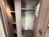 2019-Bailey-Phoenix-420-Caravan-12