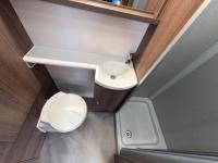2019-Bailey-Phoenix-420-Caravan-16