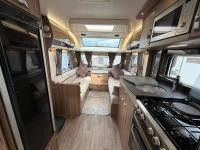 Swift-Elegance-580-2020-35