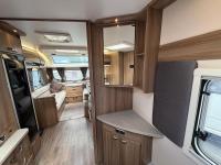 Swift-Elegance-580-2020-8-1