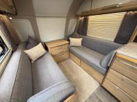 72022-Bailey-Unicorn-Vigo-Caravan-43