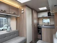 2024-Swift-Compact-2-1