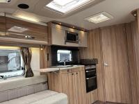 Swift-Celeste-835-2020-15
