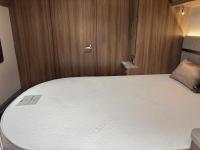 Swift-Celeste-835-2020-18