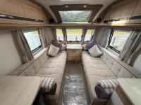 Coachman-Pastiche-460-2-11
