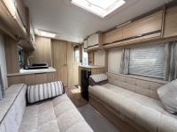 Coachman-Pastiche-460-2-29
