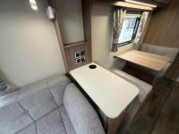 Coachman-VIP-520-19