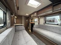 Coachman-VIP-520-29