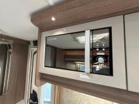 Coachman-VIP-520-31