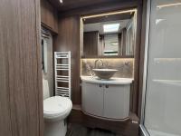 Coachman-VIP-520-39