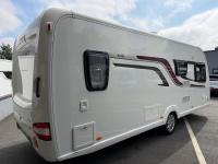 Swift-Elegance-570-1