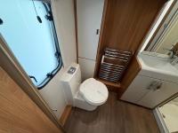 Swift-Elegance-570-19
