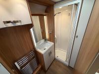 Swift-Elegance-570-25