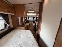Swift-Elegance-570-27
