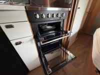 Swift-Elegance-570-32
