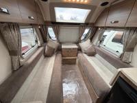 2017-Swift-Freestyle-S2-Caravan-Lounge-3-1